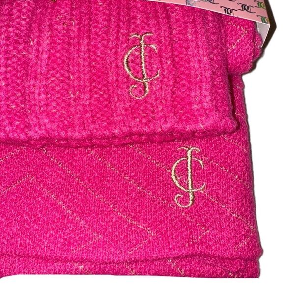 Juicy Couture 2 Piece Hot Pink Knit Hat & Scarf Gift Set Faux Fur Pom Pom Beanie - Picture 3 of 10